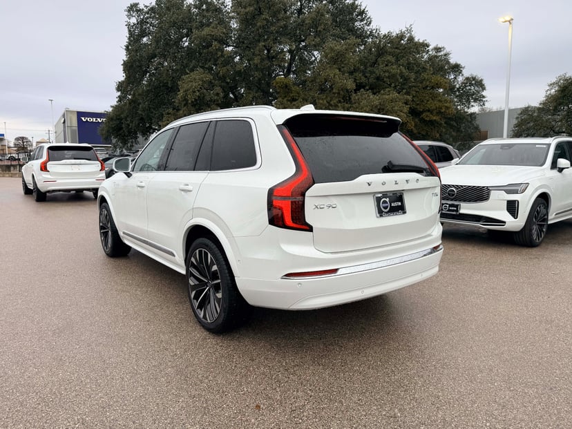 2026 Volvo XC90 - Image 2