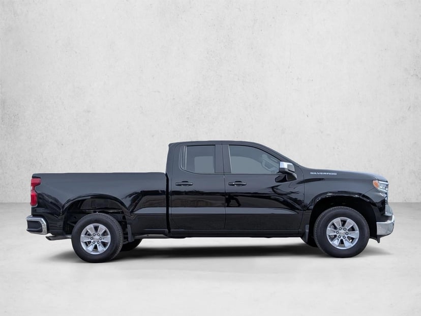2026 Chevrolet Silverado - Image 2