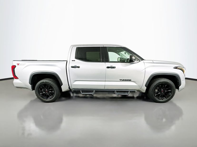 2023 Toyota Tundra - Image 2