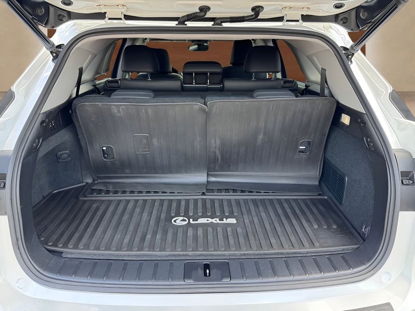 2022 Lexus RX 350L - Image 3