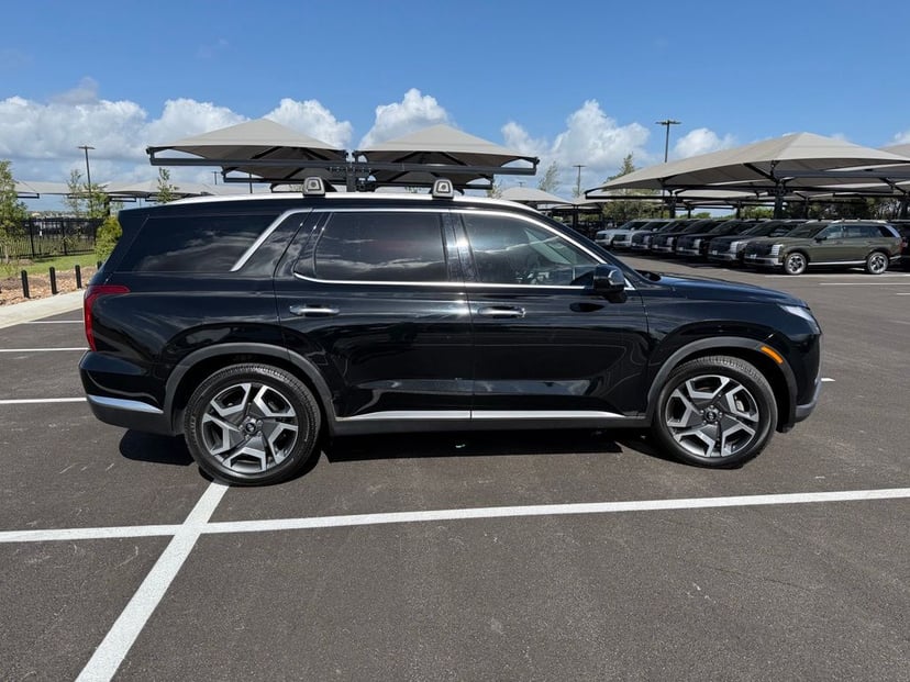 2023 Hyundai Palisade - Image 2