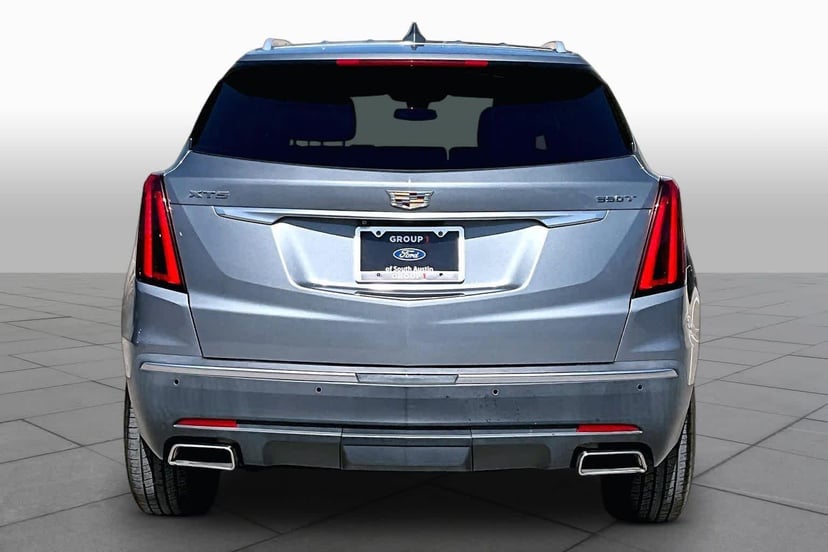 2020 Cadillac XT5 - Image 2
