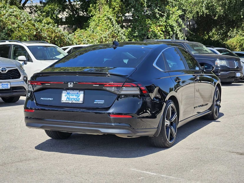 2023 Honda Accord - Image 3