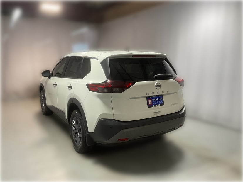 2023 Nissan Rogue - Image 3