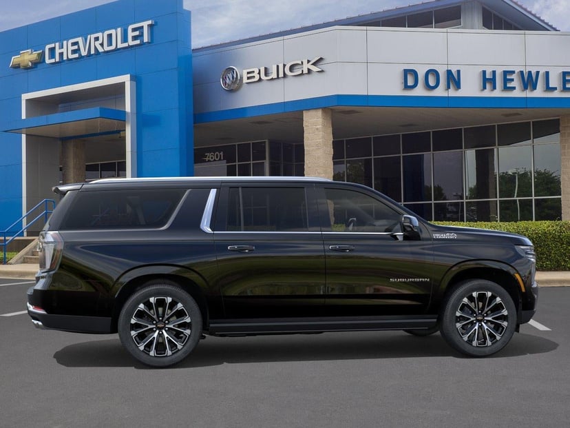 2026 Chevrolet Suburban - Image 2