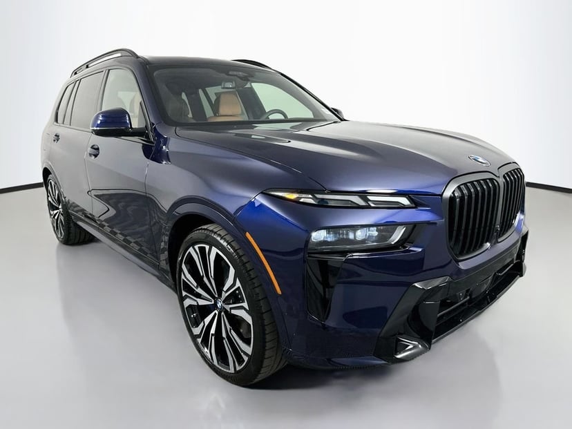 2027 BMW X7 - Image 1