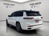 2021 Jeep Grand Cherokee L - Preview 3