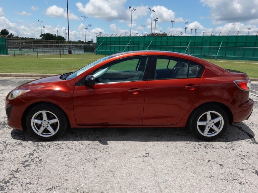 2010 Mazda Mazda3 Sedan - Image 2