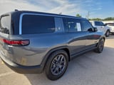 2024 Rivian R1S - Preview 5