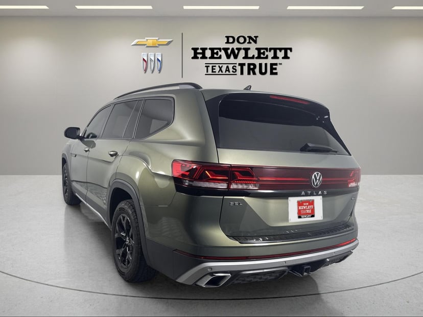 2024 Volkswagen Atlas - Image 2