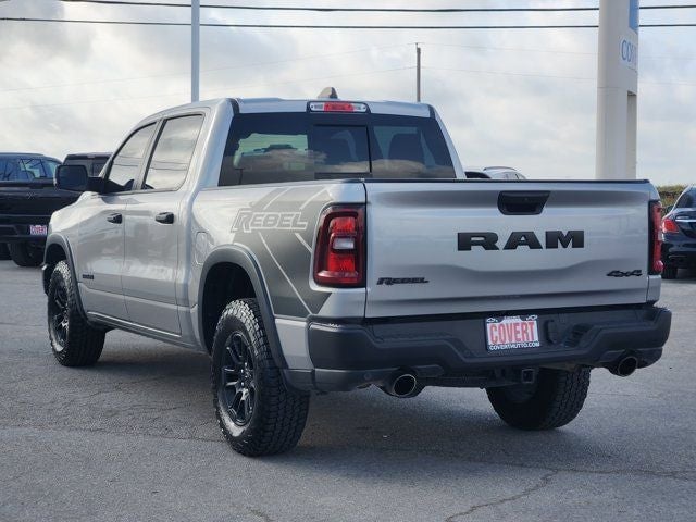 2025 Ram 1500 - Image 3