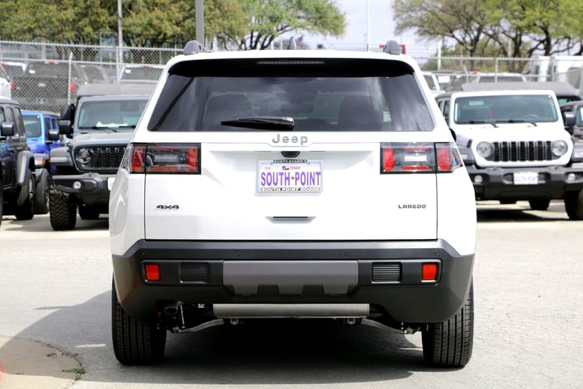 2026 Jeep Cherokee - Image 2