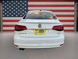 2017 Volkswagen Jetta - Preview 6