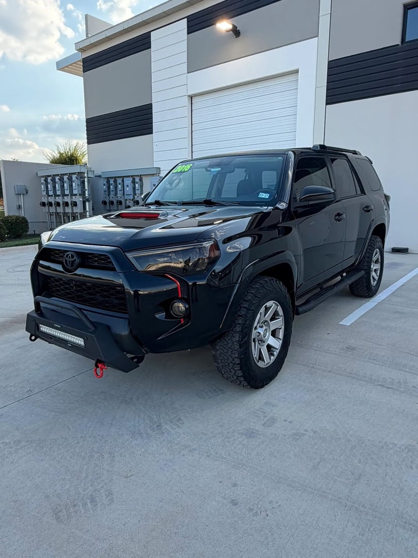 2016 Toyota 4Runner - Image 1
