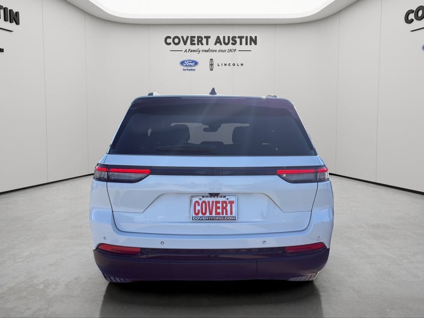 2022 Jeep Grand Cherokee - Image 3