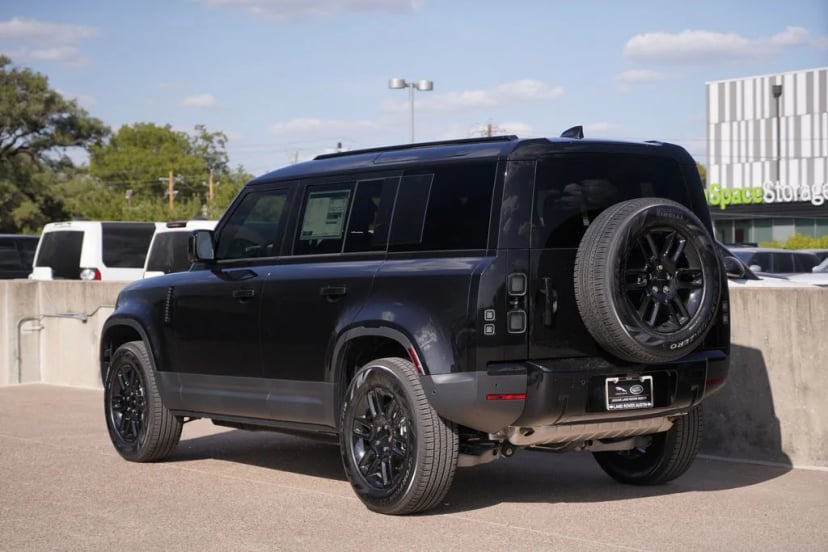 2026 Land Rover Defender - Image 3
