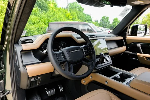2026 Land Rover Defender - Image 3
