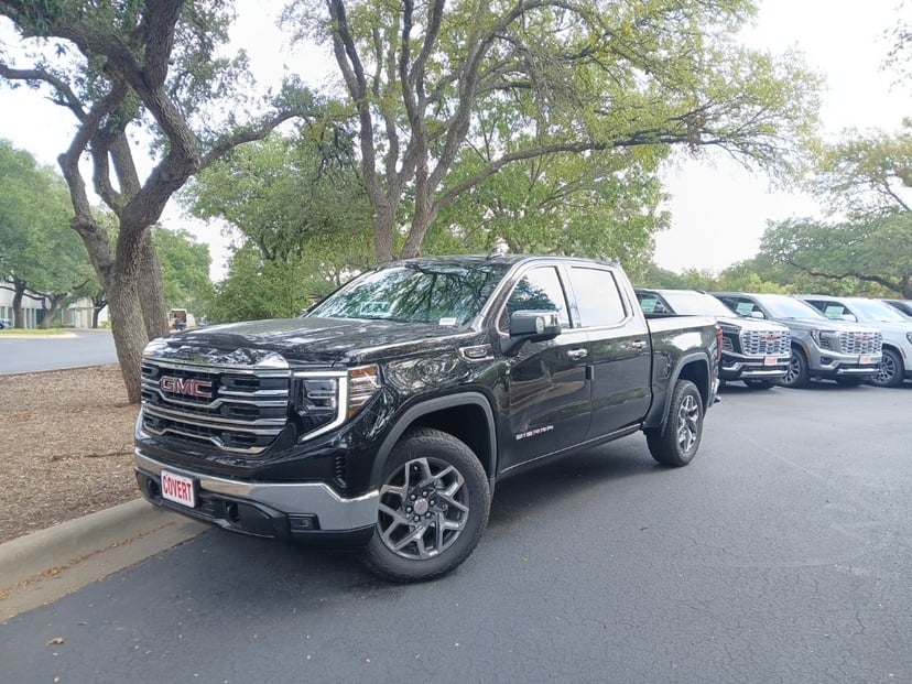 2026 GMC Sierra 1500 - Image 1