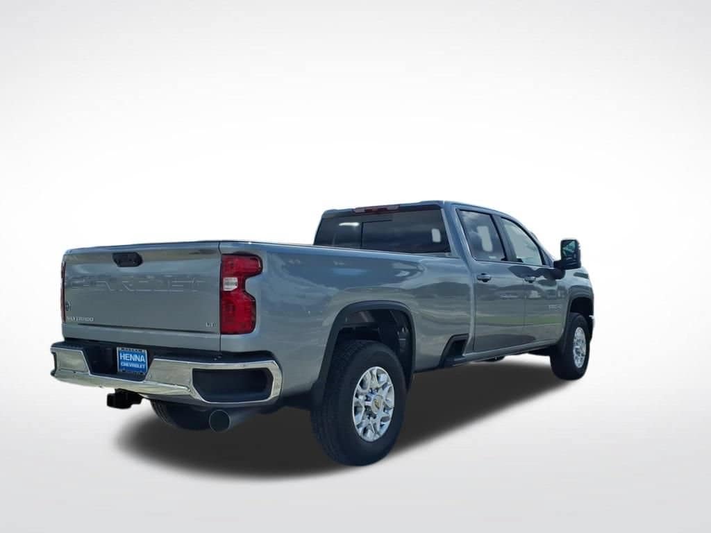 2026 Chevrolet Silverado 2500 HD - Image 3