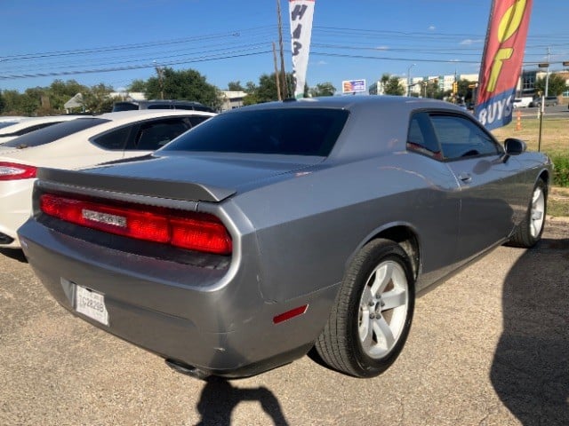 2013 Dodge Challenger - Image 2