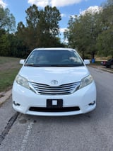 2013 Toyota Sienna - Preview 12
