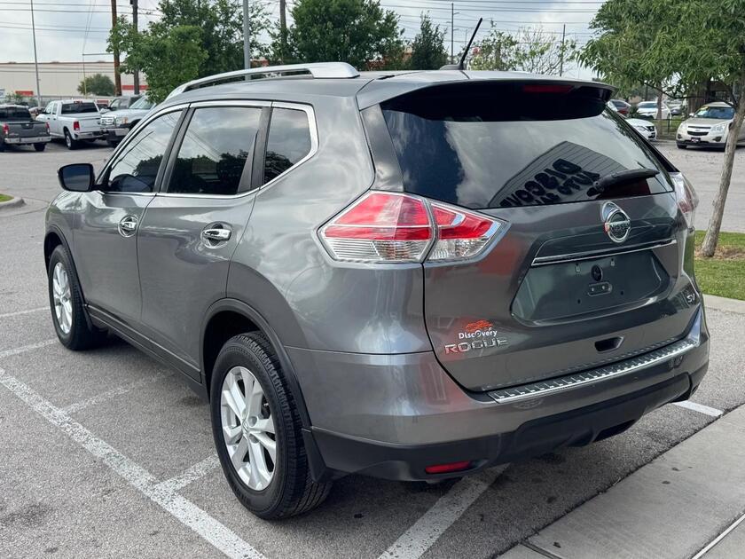 2016 Nissan Rogue - Image 2