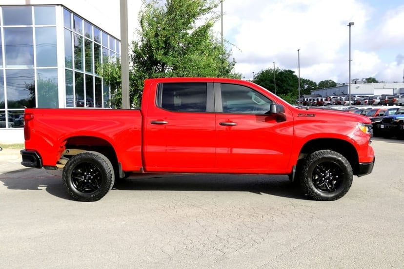 2024 Chevrolet Silverado 1500 - Image 1