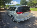 2017 Chrysler Pacifica - Preview 7