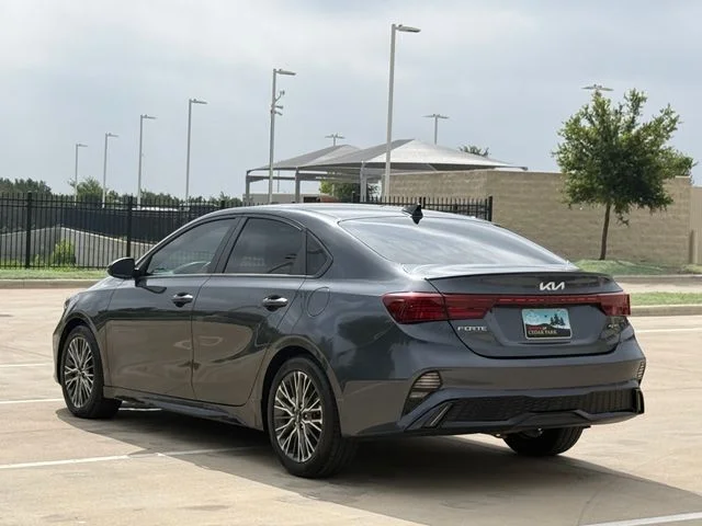 2022 Kia Forte - Image 2