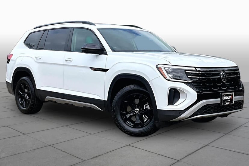 2024 Volkswagen Atlas - Image 1