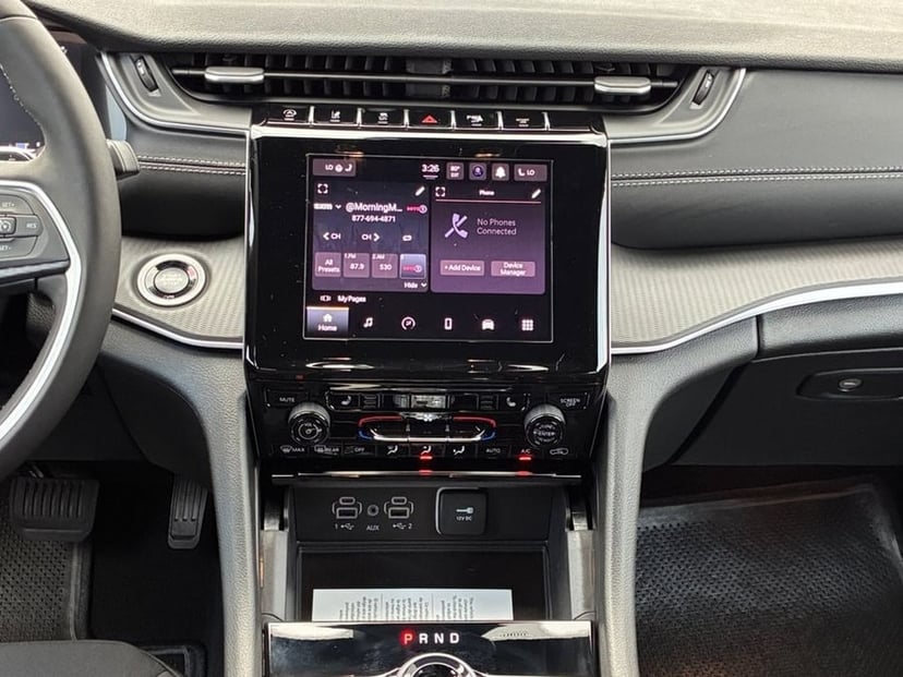 2026 Jeep Grand Cherokee L - Image 3