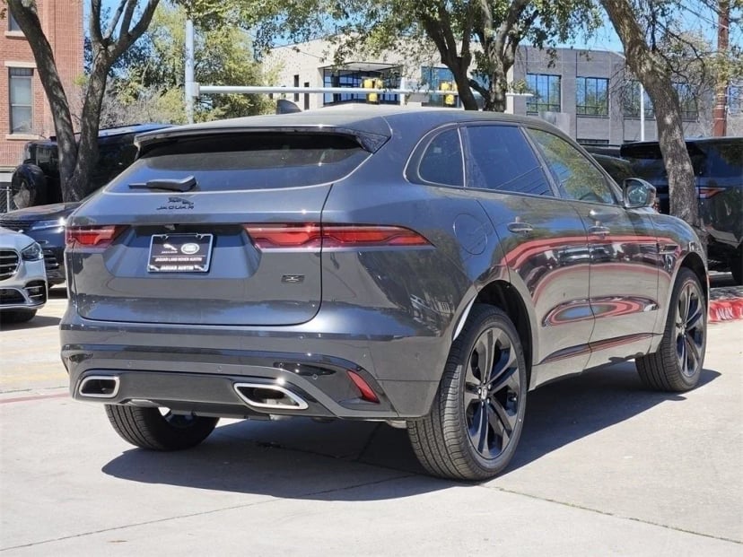 2026 Jaguar F-PACE - Image 3