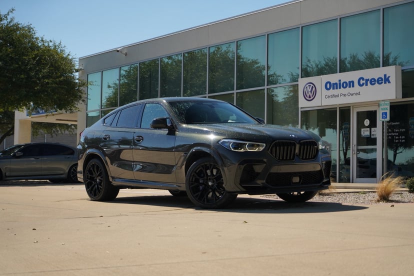 2022 BMW X6 - Image 1