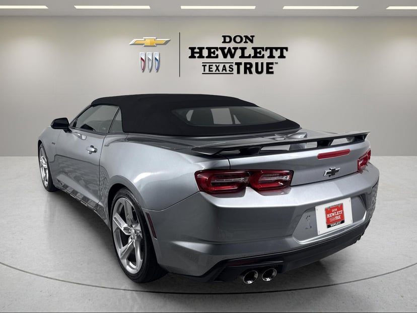 2024 Chevrolet Camaro - Image 3