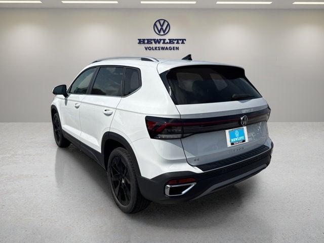 2026 Volkswagen Taos - Image 2
