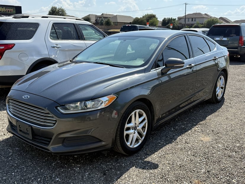 2016 Ford Fusion - Image 1