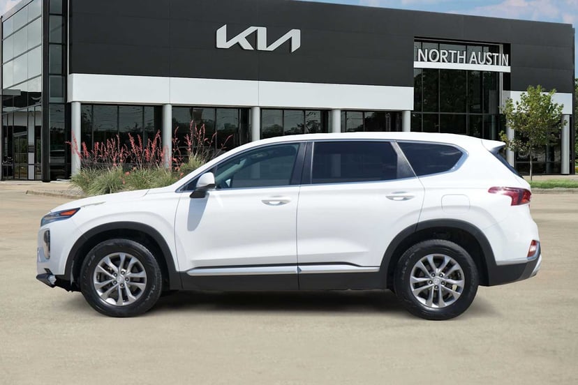 2019 Hyundai Santa Fe - Image 2