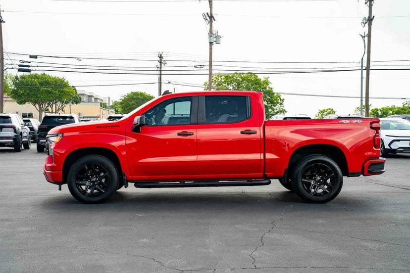 2024 Chevrolet Silverado 1500 - Image 3