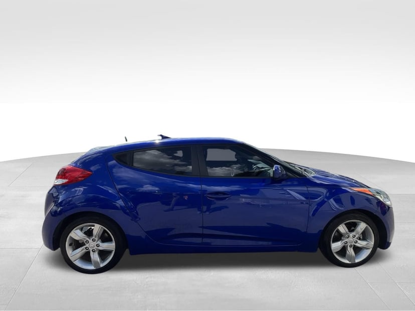 2013 Hyundai Veloster - Image 3