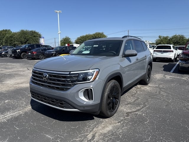 2026 Volkswagen Atlas - Image 1