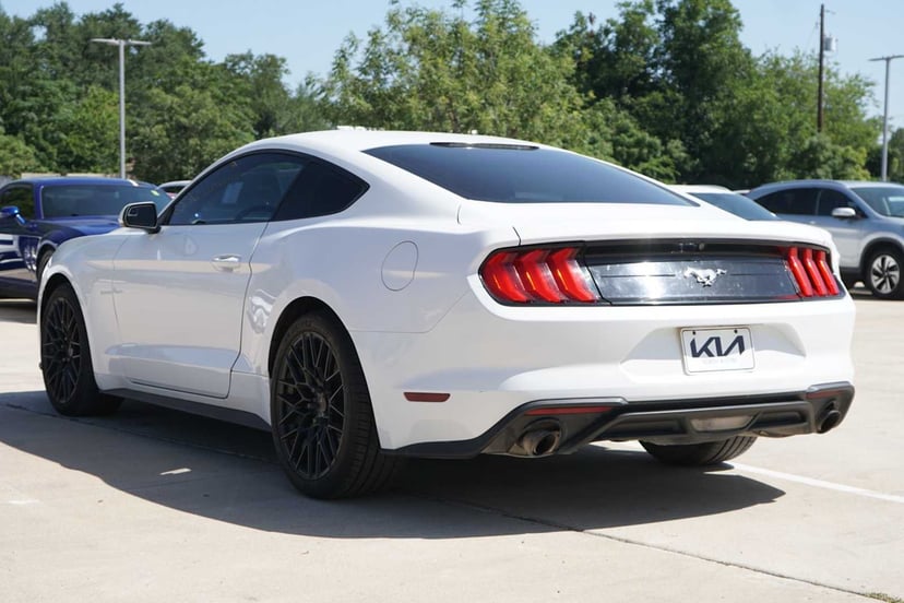 2018 Ford Mustang - Image 3