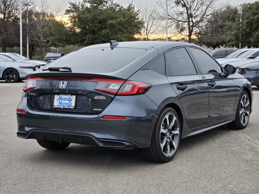 2026 Honda Civic Hybrid - Image 3