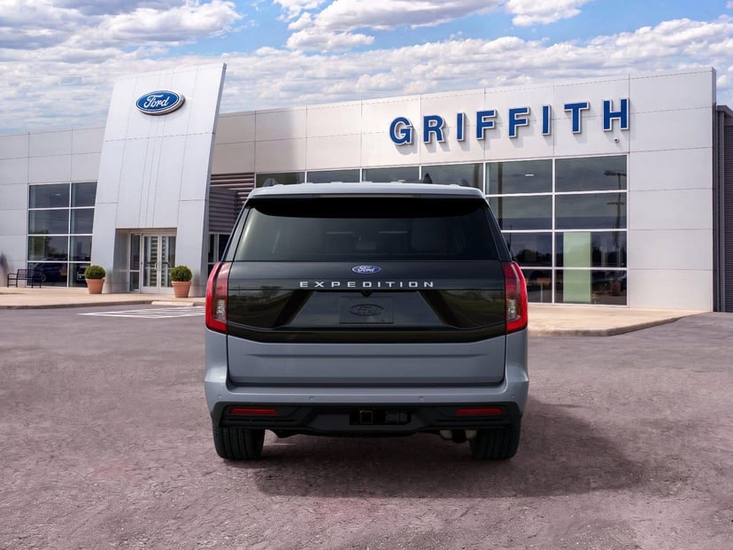 2027 Ford Expedition - Image 1