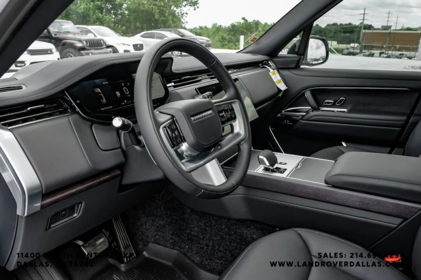 2026 Land Rover Range Rover - Image 3