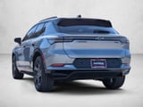 2026 Chevrolet Equinox EV - Preview 7