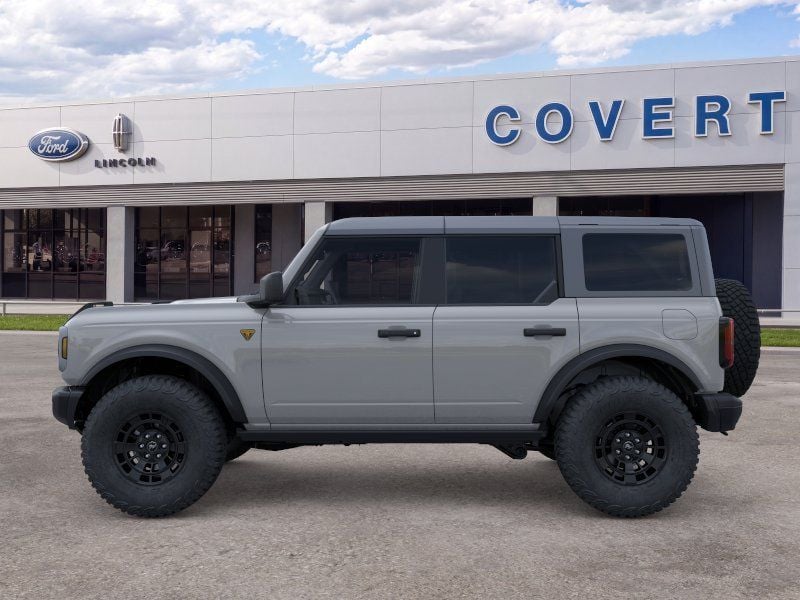 2026 Ford Bronco - Image 2