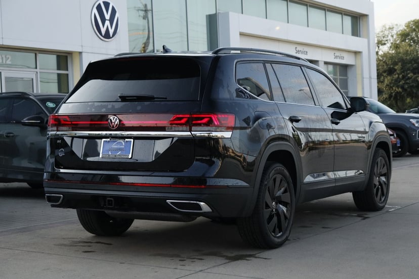 2026 Volkswagen Atlas - Image 3