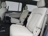 2026 Jeep Grand Wagoneer - Preview 13