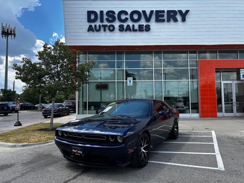 2016 Dodge Challenger - Image 2