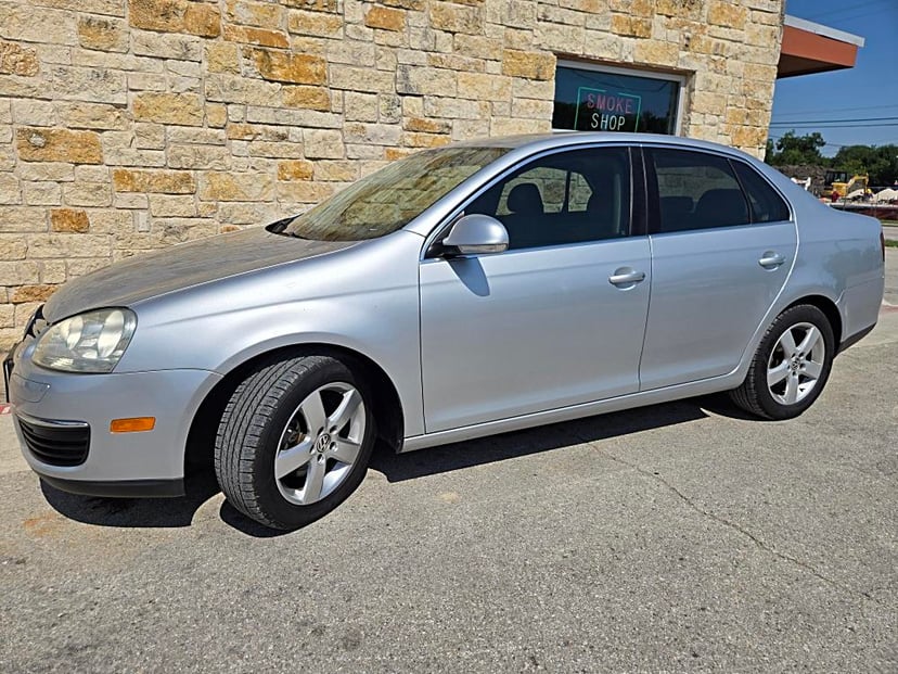 2008 VOLKSWAGEN Jetta - Image 1